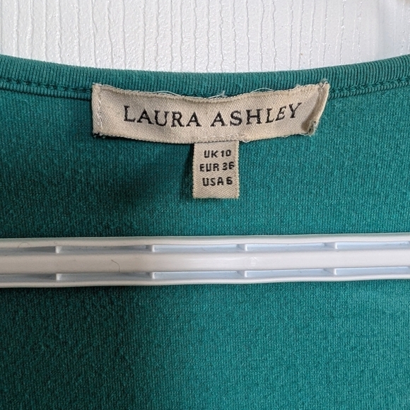 🔥 Laura Ashley Teal Embroidered Wrap Top - Picture 2 of 4